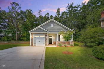 6101 Garden Ct, Fayetteville, NC 28311