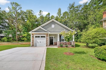 6101 Garden Ct, Fayetteville, NC 28311