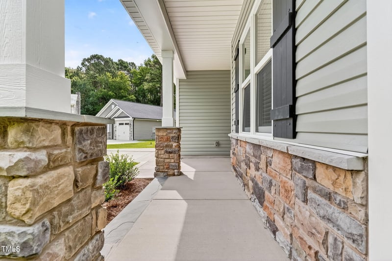 6101 Garden Ct, Fayetteville, NC 28311