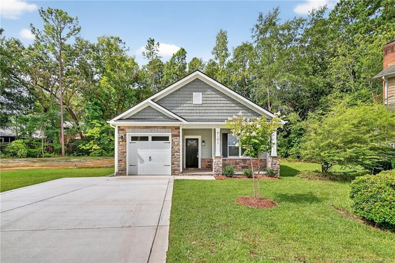 6101 Garden Ct, Fayetteville, NC 28311