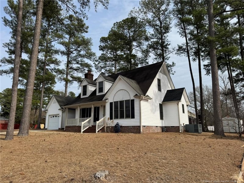 6101 Lakeway Dr, Fayetteville, NC 28306