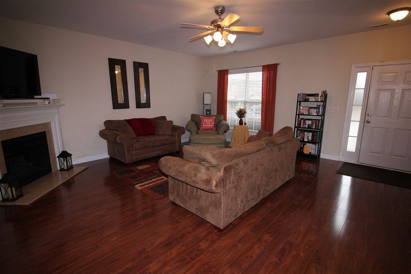 6101 Neuse Wood Dr, Raleigh, NC 27616