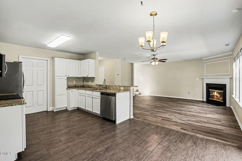 6101 Saybrooke Dr, Raleigh, NC 27604