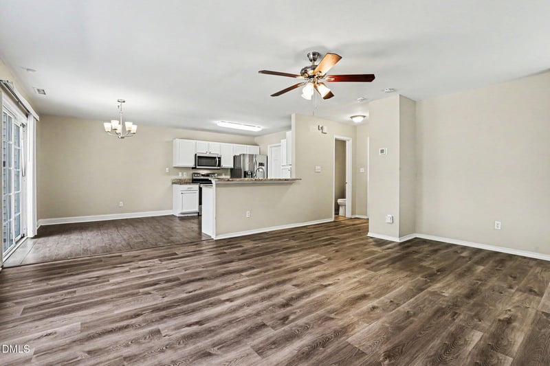 6101 Saybrooke Dr, Raleigh, NC 27604