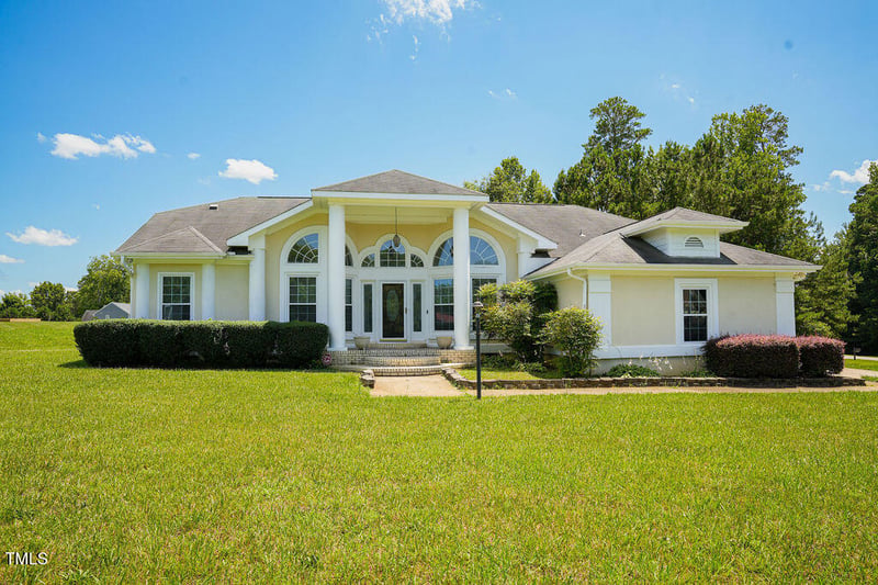 6101 Valentine St, Zebulon, NC 27597