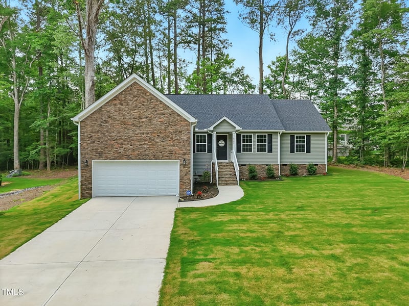 6102 Burning Tree Cir, Sanford, NC 27332