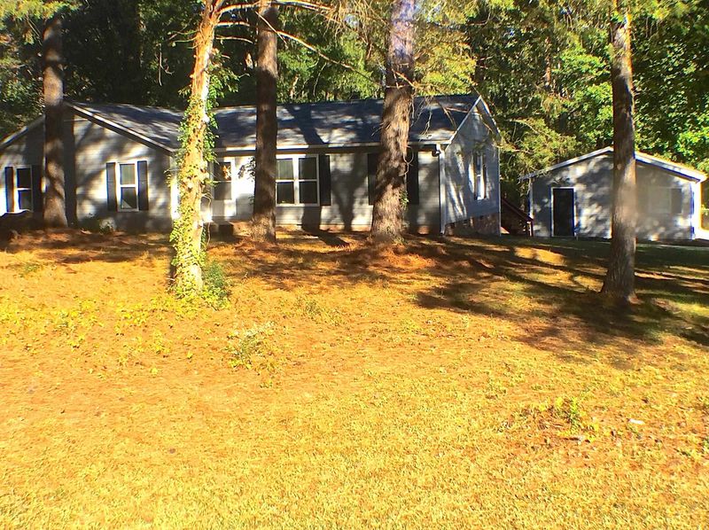6102 Summerfield Dr, Durham, NC 27712