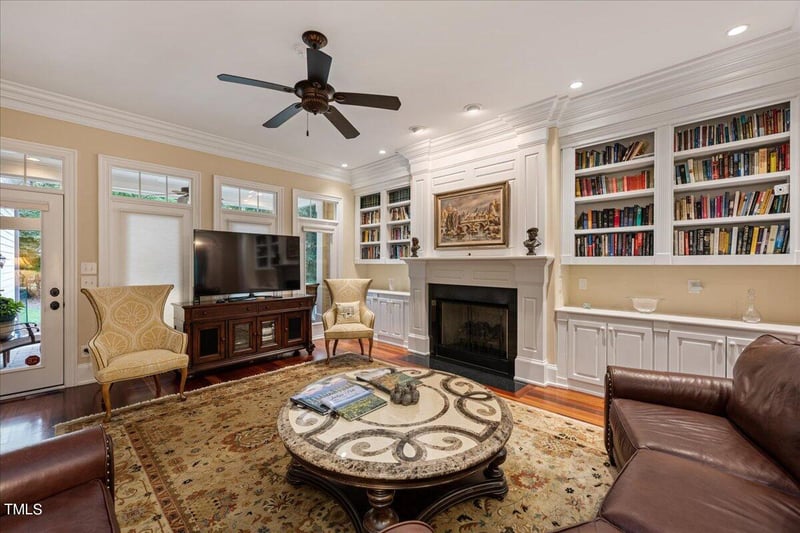 6102 Treyburn Point Dr, Durham, NC 27712