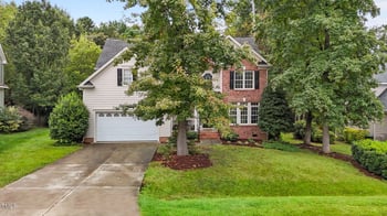6104 Spicewood Dr, Fuquay Varina, NC 27526