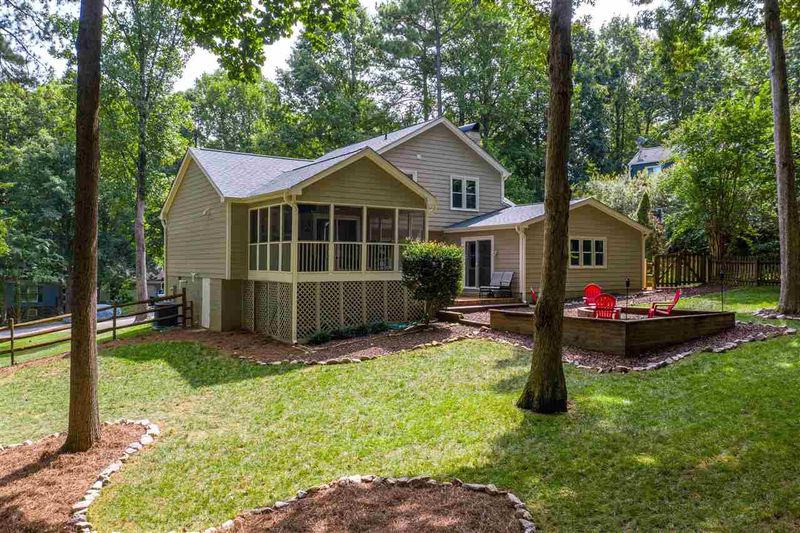 6105 Ivy Ridge Rd, Raleigh, NC 27612