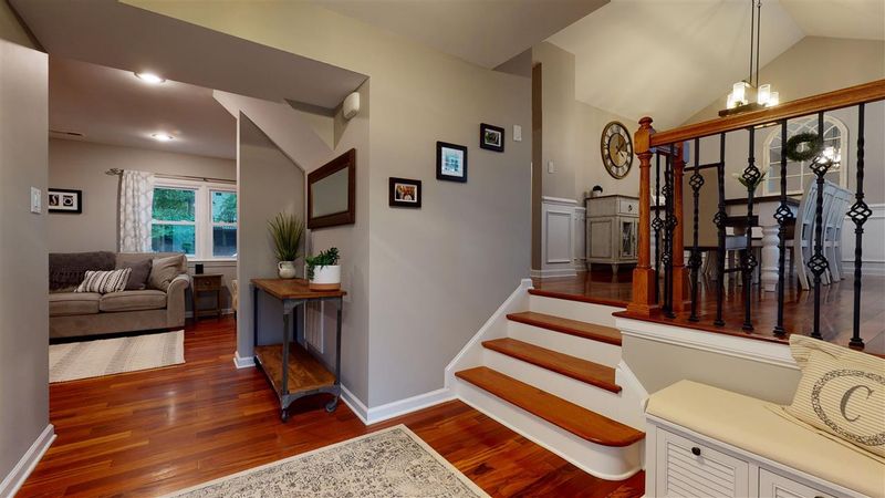 6105 Ivy Ridge Rd, Raleigh, NC 27612