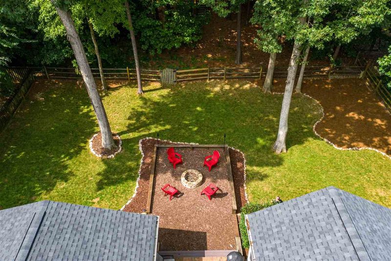 6105 Ivy Ridge Rd, Raleigh, NC 27612