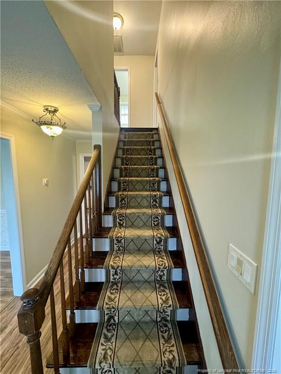 6105 Lakeway Dr, Fayetteville, NC 28306