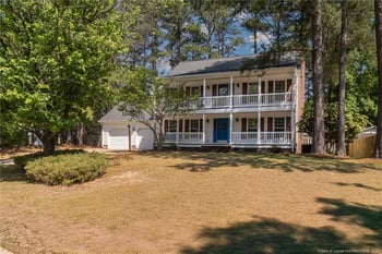 6105 Lochview Dr, Fayetteville, NC 28311