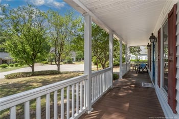 6105 Lochview Dr, Fayetteville, NC 28311
