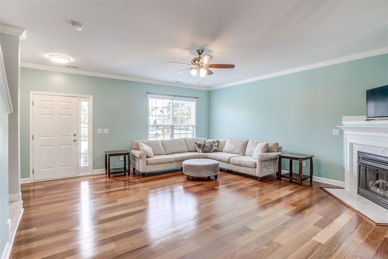 6105 Neuse Wood Dr, Raleigh, NC 27616