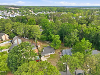 6105 River Landings Dr, Raleigh, NC 27604