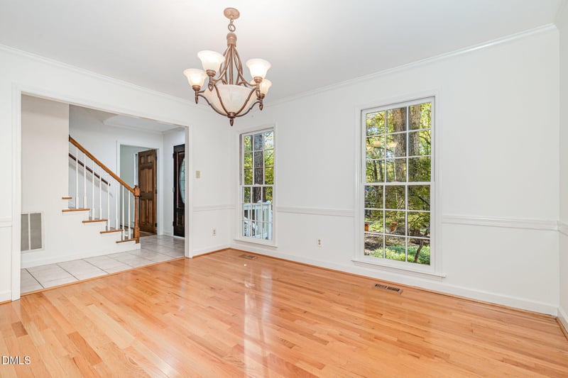 6108 Dresden Ln, Raleigh, NC 27612