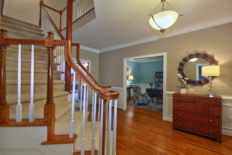 6108 Fetlock Dr, Raleigh, NC 27613
