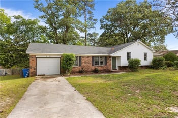 6108 Lonestar Rd, Fayetteville, NC 28303
