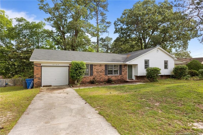6108 Lonestar Rd, Fayetteville, NC 28303
