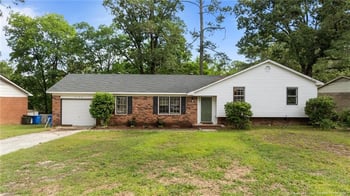 6108 Lonestar Rd, Fayetteville, NC 28303