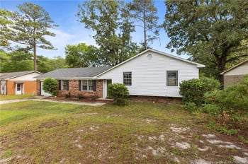 6108 Lonestar Rd, Fayetteville, NC 28303