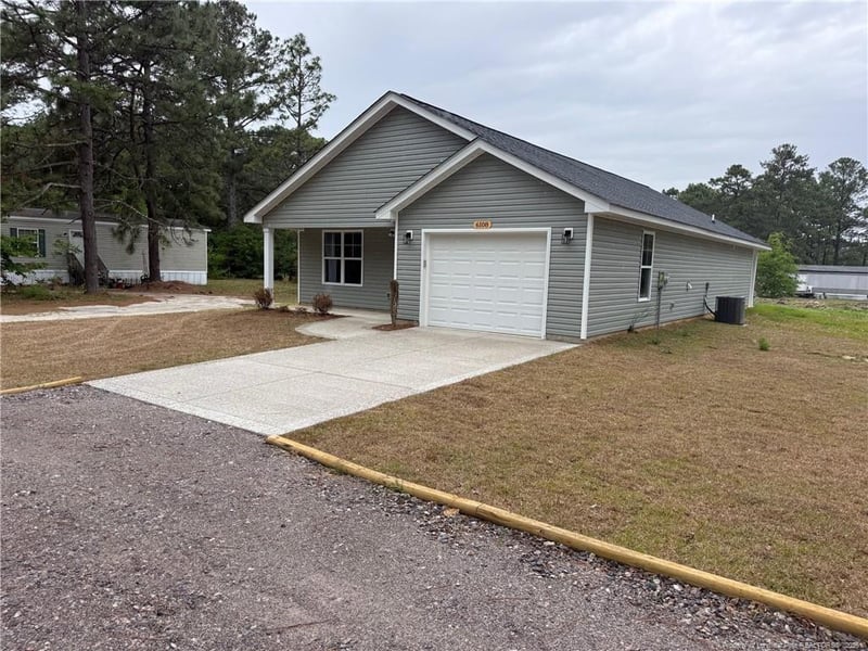6108 Muscat Rd, Hope Mills, NC 28348