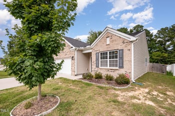 6108 Watsonia Dr, Zebulon, NC 27597