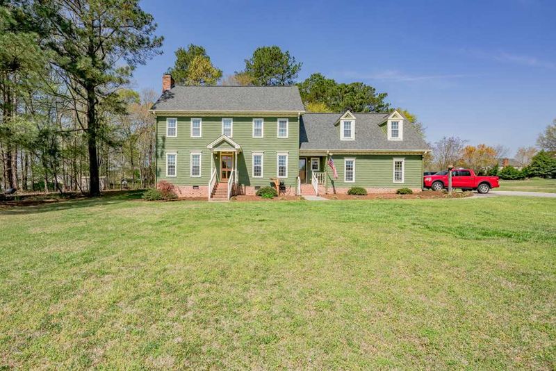 6108 Wolverhampton Dr, Raleigh, NC 27603