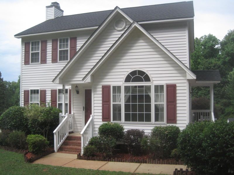 6109 Walnut Glen Dr, Willow Springs, NC 27592