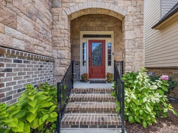 611 Angelica Cir, Cary, NC 27518