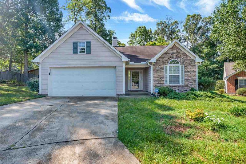 611 Crossview Ln, Durham, NC 27703