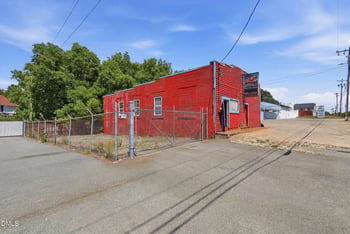 611 W Elm St, Graham, NC 27253