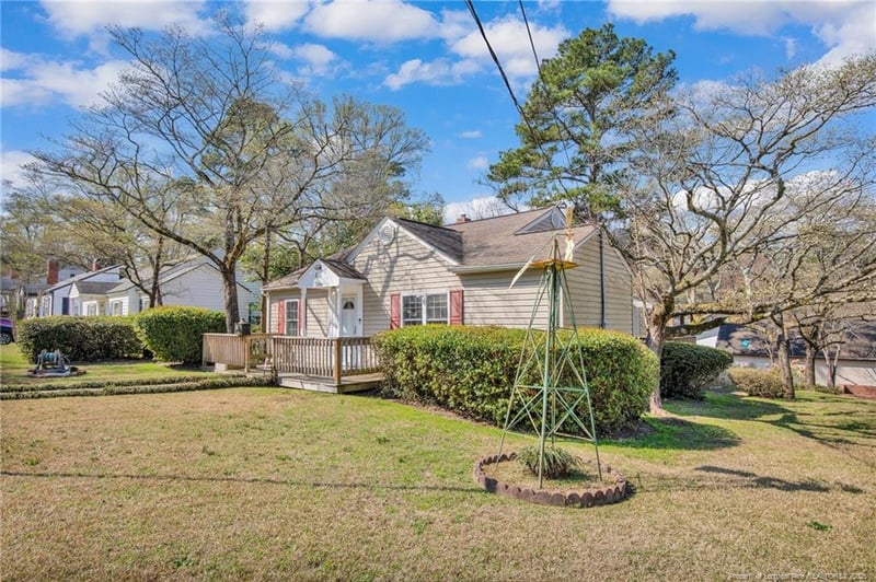 611 Glenville Ave, Fayetteville, NC 28303