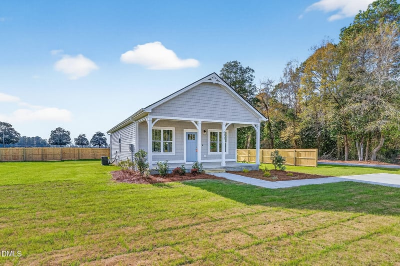 611 Godwin St, Dunn, NC 28334