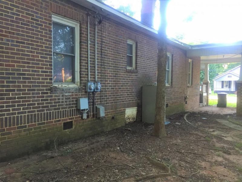611 Grace Ave, Burlington, NC 27217