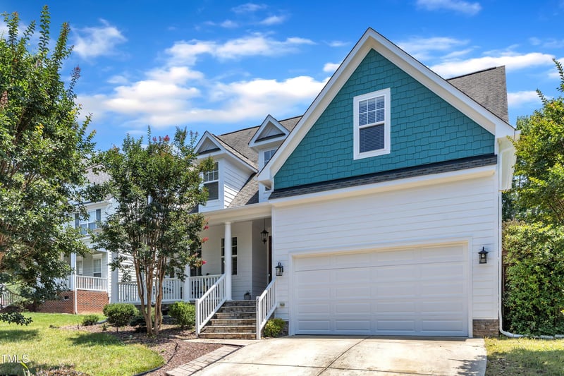 611 Gravel Brook Ct, Cary, NC 27519