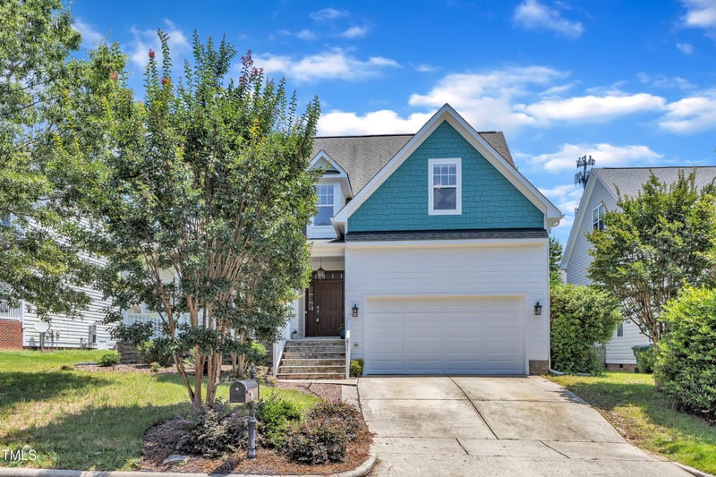 611 Gravel Brook Ct, Cary, NC 27519