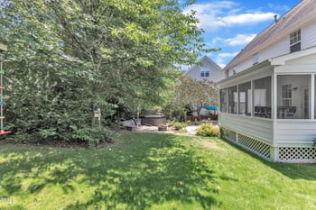 611 Gravel Brook Ct, Cary, NC 27519