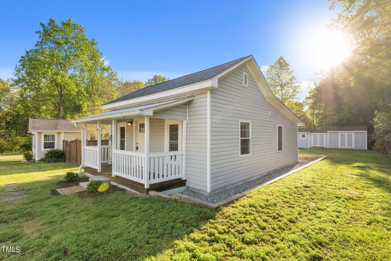 611 E Green St, Mebane, NC 27302