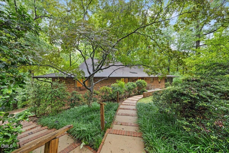 611 Greenwood Rd Exd, Chapel Hill, NC 27514