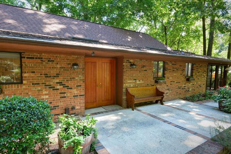 611 Greenwood Rd #Ext., Chapel Hill, NC 27514
