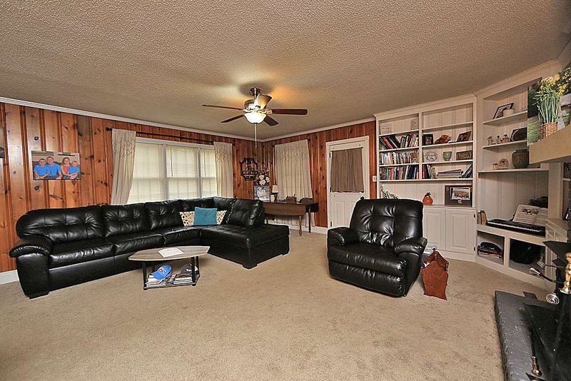 611 W Ivey, Lillington, NC 27546
