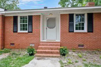 611 James St, Lillington, NC 27546