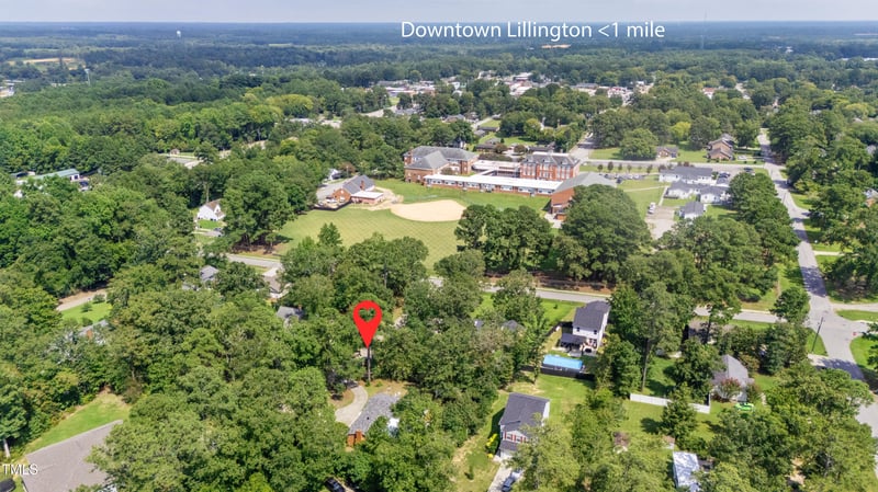 611 James St, Lillington, NC 27546