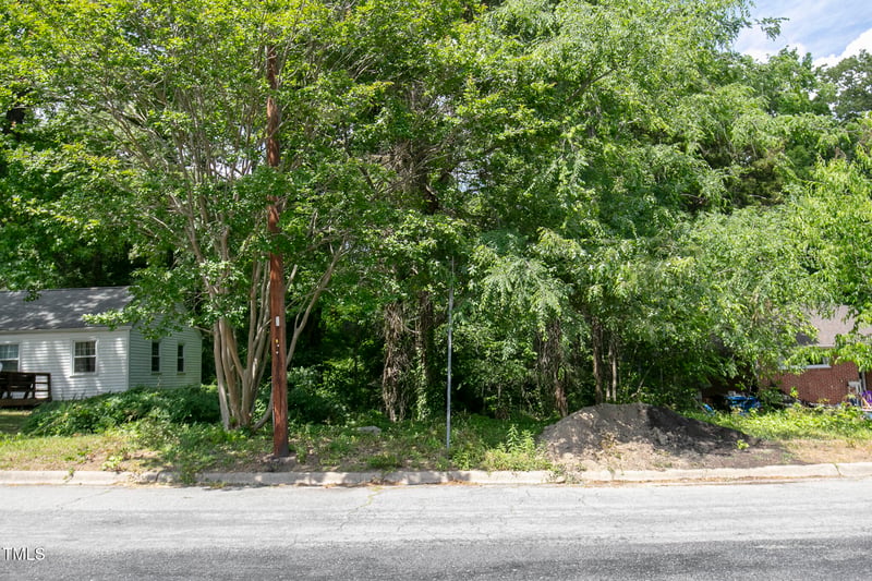611 E Lavender Ave, Durham, NC 27704