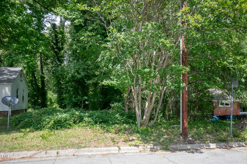 611 E Lavender Ave, Durham, NC 27704