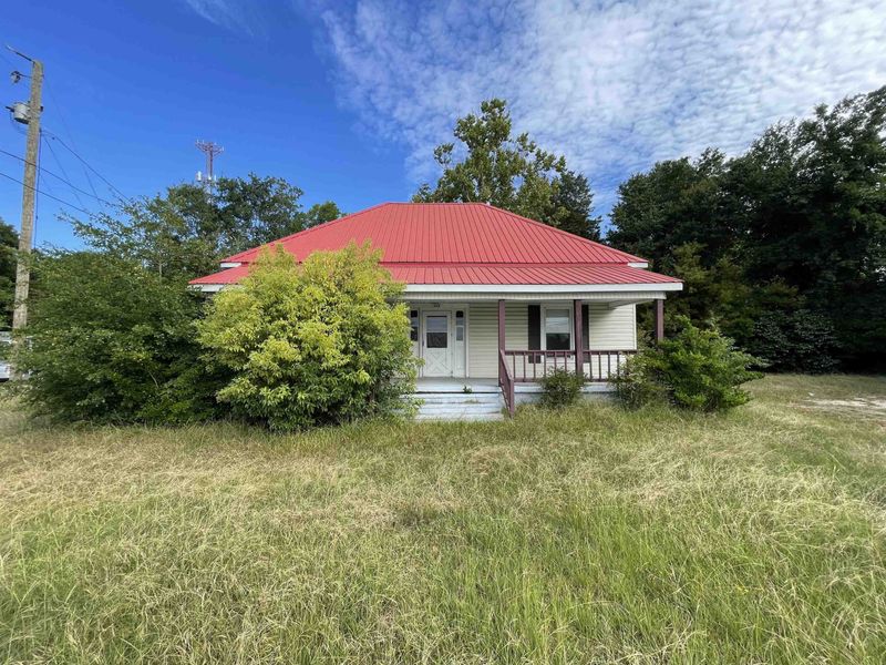 611 E Main St, Sanford, NC 27332