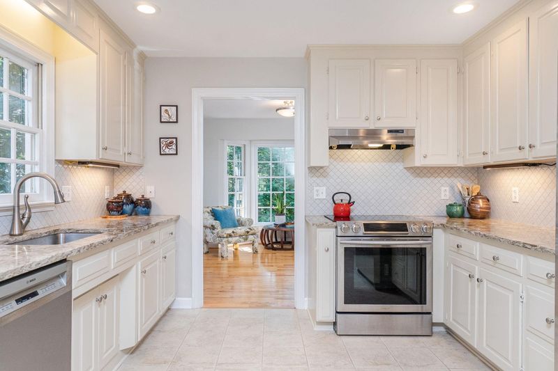 611 Morningside Dr, Durham, NC 27713